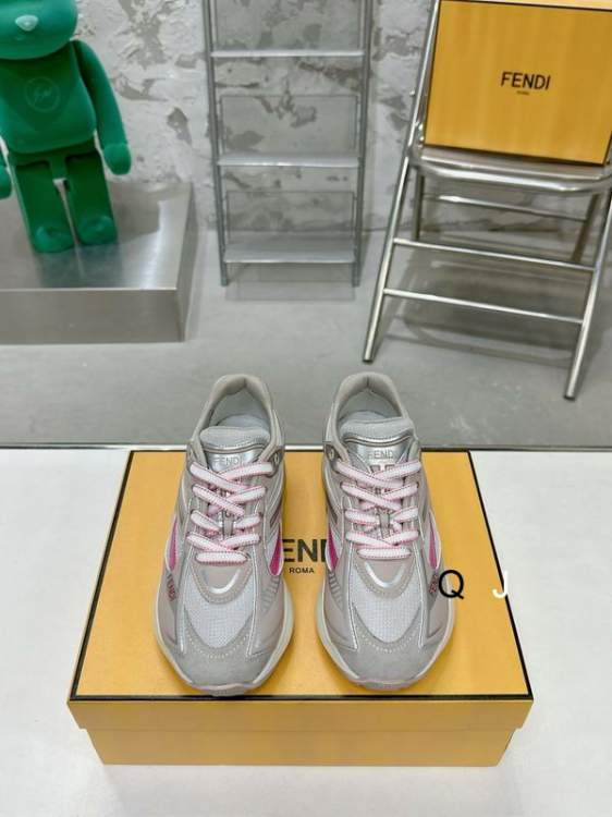 Picture of Fendi Shoes _SKUFendisz35-40XJ07025029